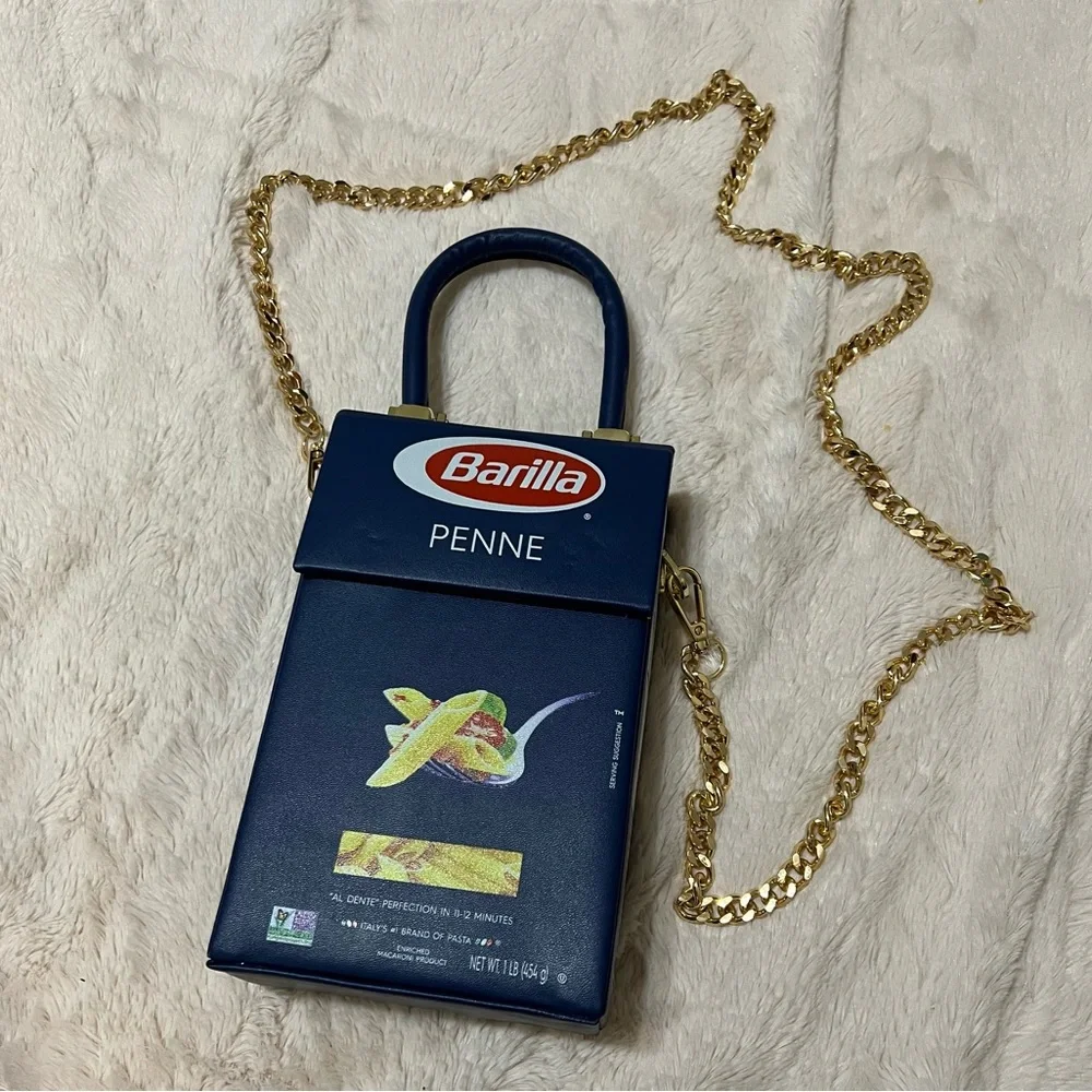 THE PASTA BAG by Nikolas Bentel new never used comes with original box - Picture 1 of 7